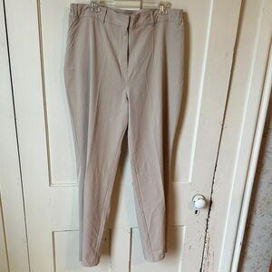 Jaclyn Smith Women’s Tan pants size 18W MK
